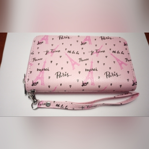 - NWOT Baby Pink Paris theme wallet wristlet - Picture 2 of 9